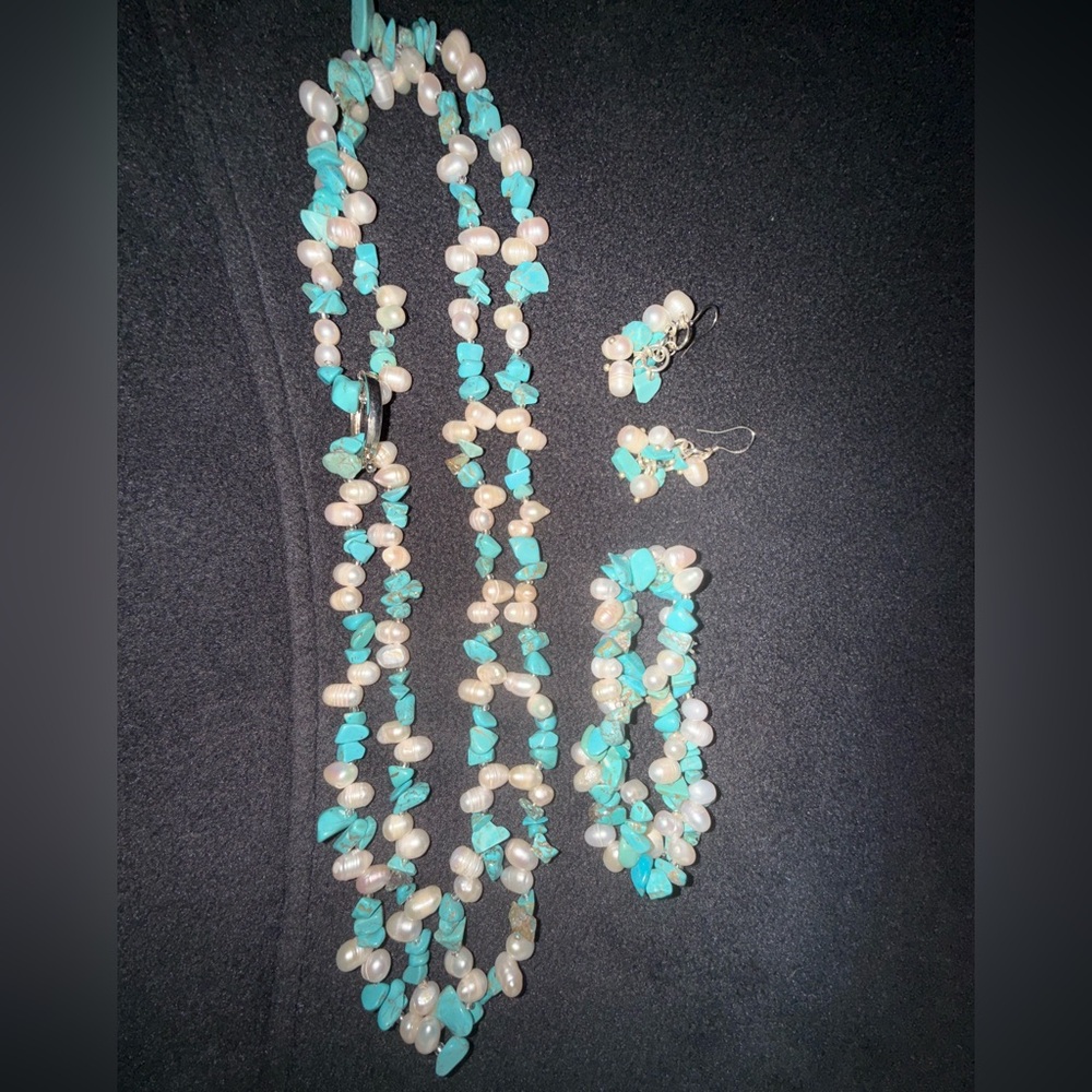 Turquoise and fresh water pearl necklace earring and Bracelet set.